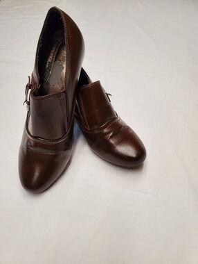 Pierre Dumas Brown Buckle Block Heel Pumps Size 6